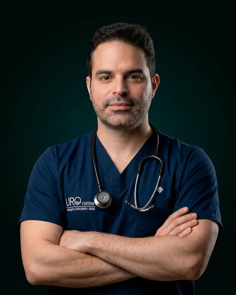 Dr. Gustavo Mota